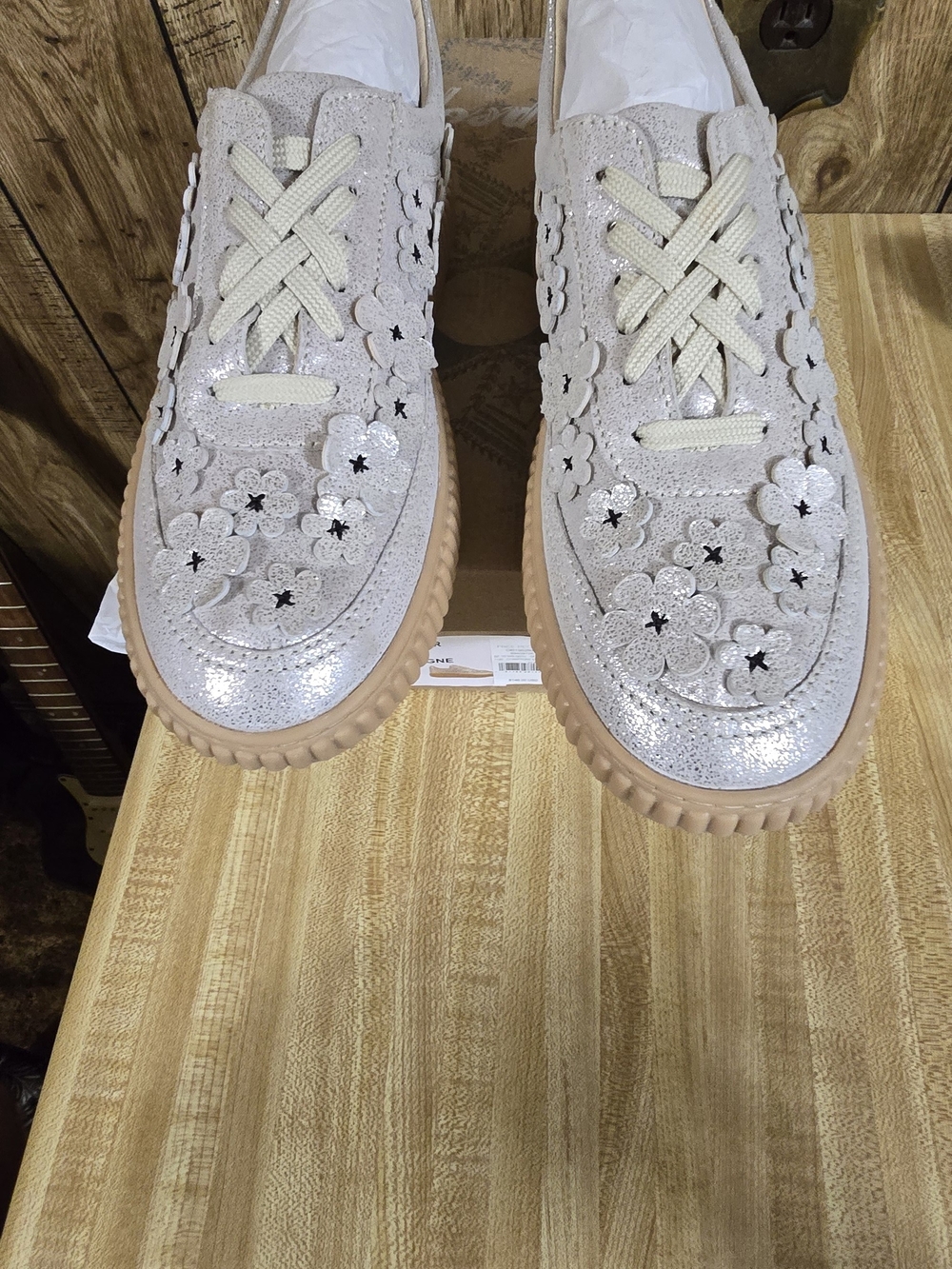 Free People Size 10 NIB Womens Wall Flower Sneakers - Champagne